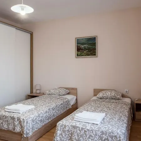 Horizon - Center Varna