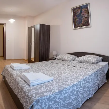 Horizon - Center Varna